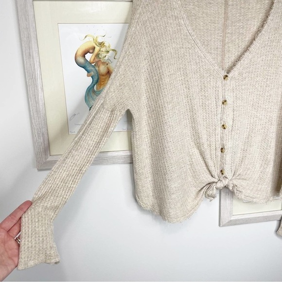 Uo Out From Under Tan Oversized Long Sleeve Button Up Thermal Top Size XS - Picture 5 of 14